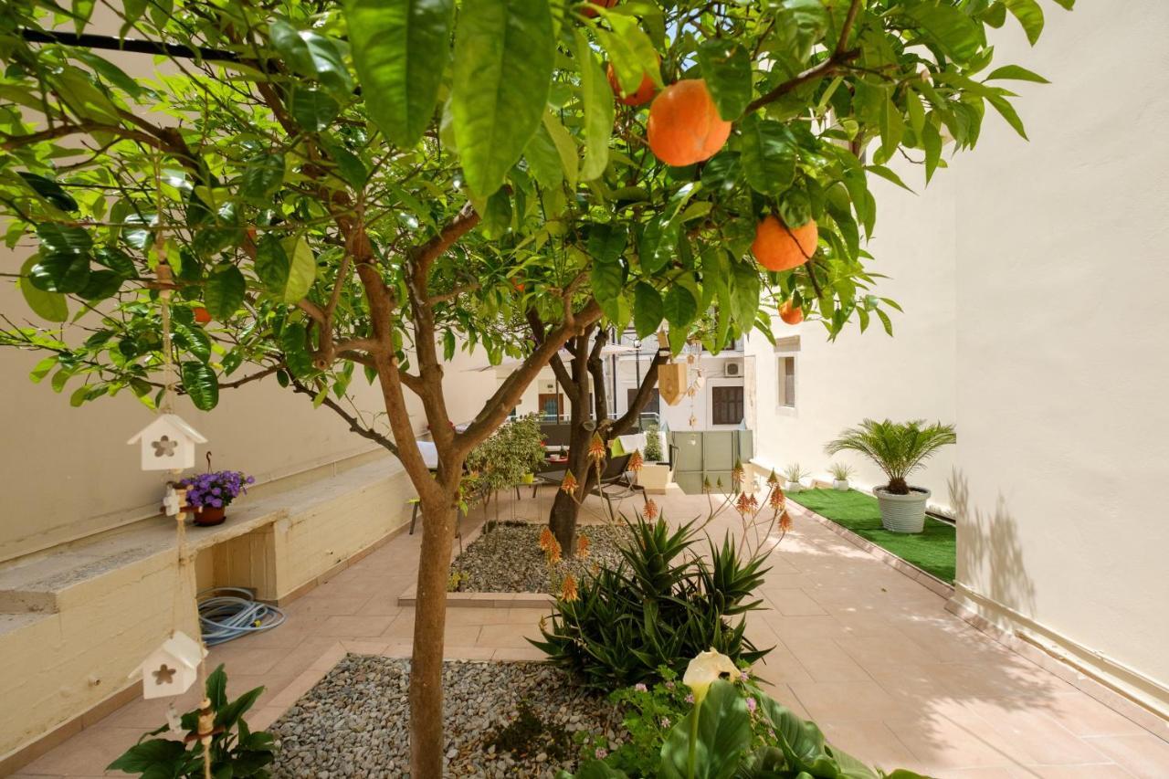 Home With Courtyard In Beating Heart Of Old Town! Chania  Zewnętrze zdjęcie
